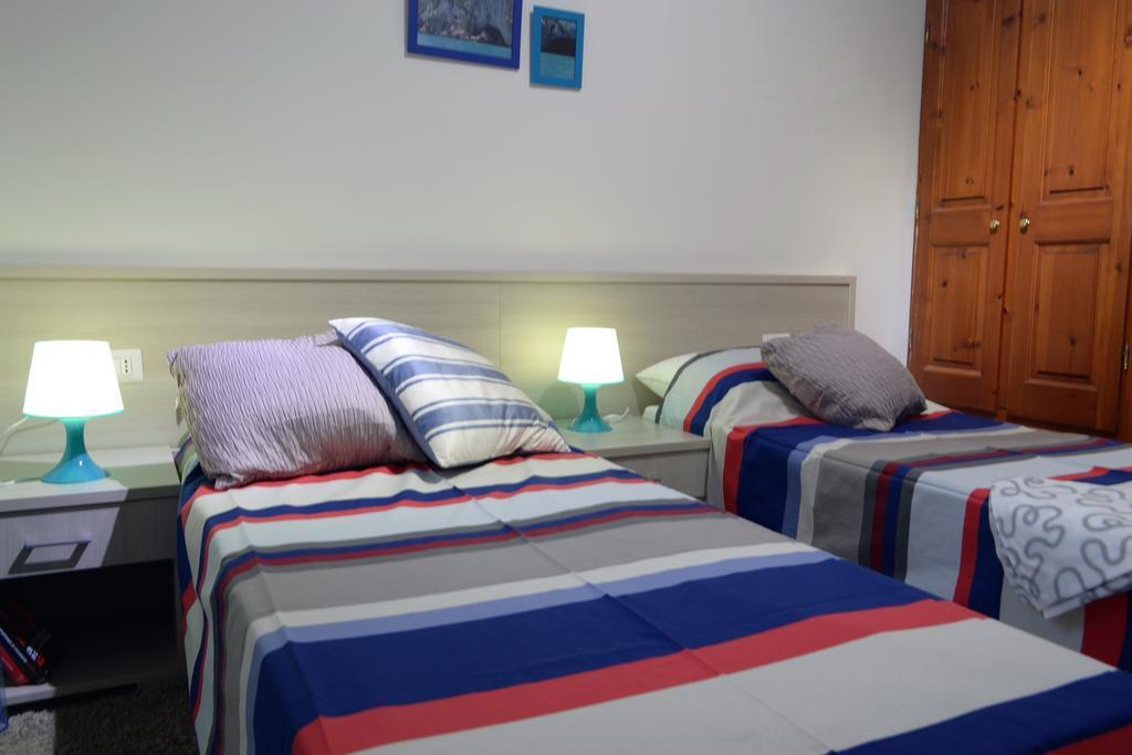Casa Vacanze Mura Кала Гононе Екстериор снимка