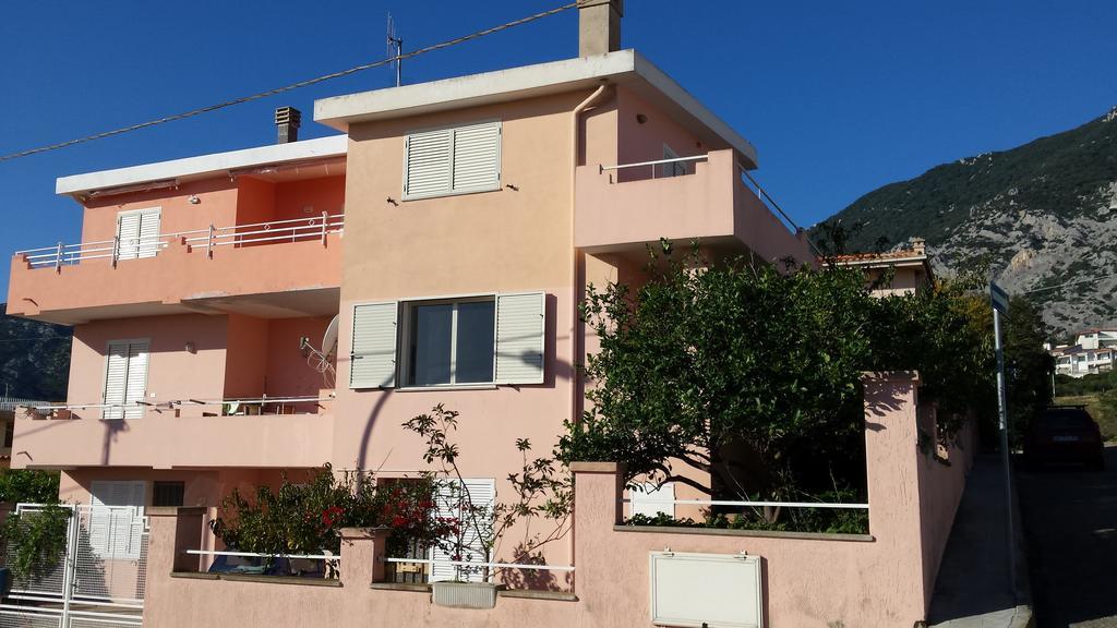 Casa Vacanze Mura Кала Гононе Екстериор снимка